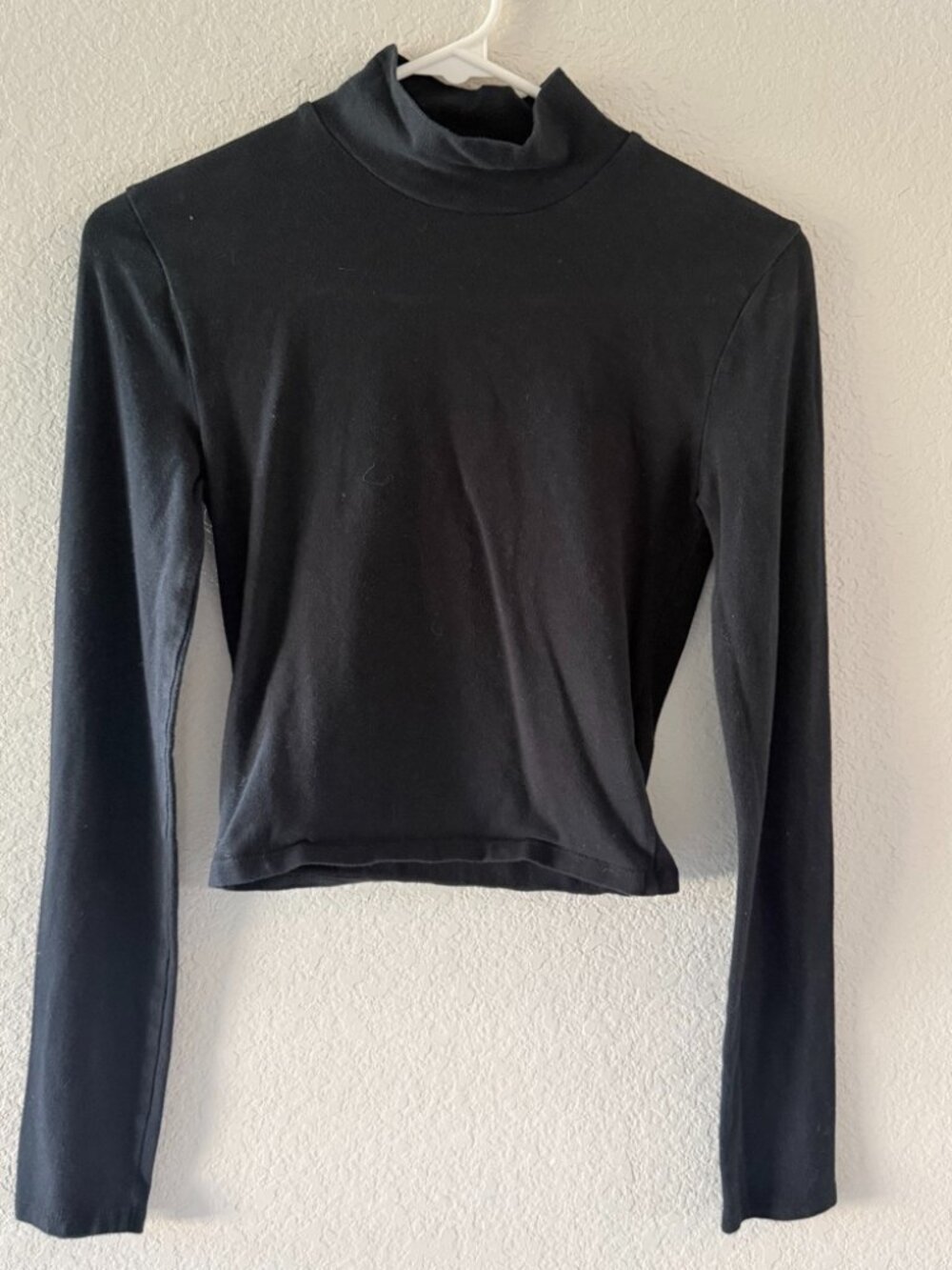 Topshop Black Mock Neck Long Sleeve Crop Top Size US 6